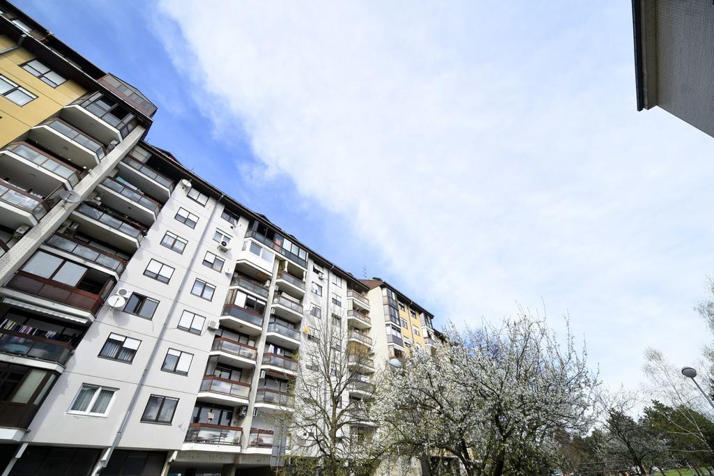 Garden Apartment ซาเกร็บ ภายนอก รูปภาพ