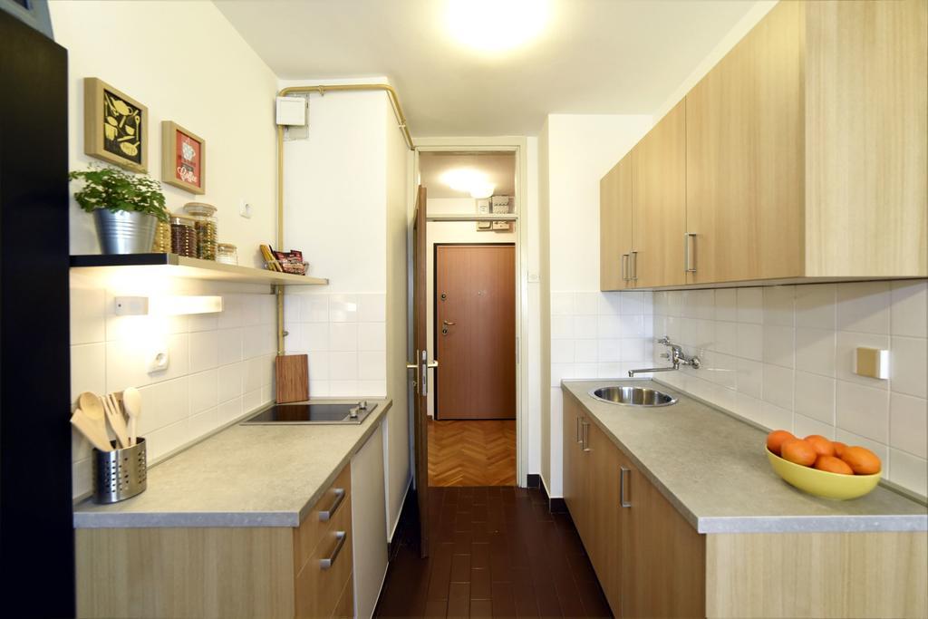 Garden Apartment ซาเกร็บ ภายนอก รูปภาพ