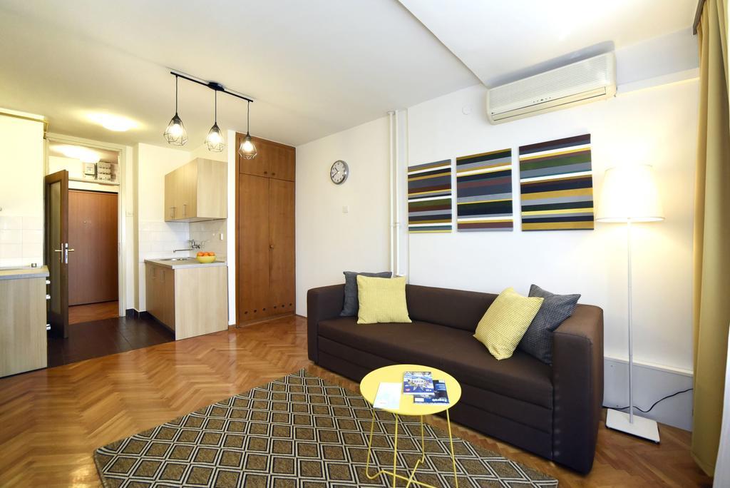 Garden Apartment ซาเกร็บ ภายนอก รูปภาพ